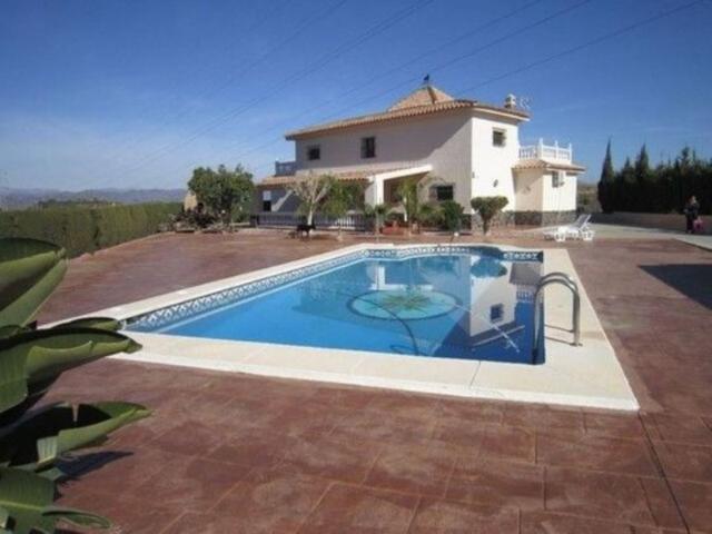 Chalet en venta en Alhaurín de la Torre, Alhaurin De La Torre