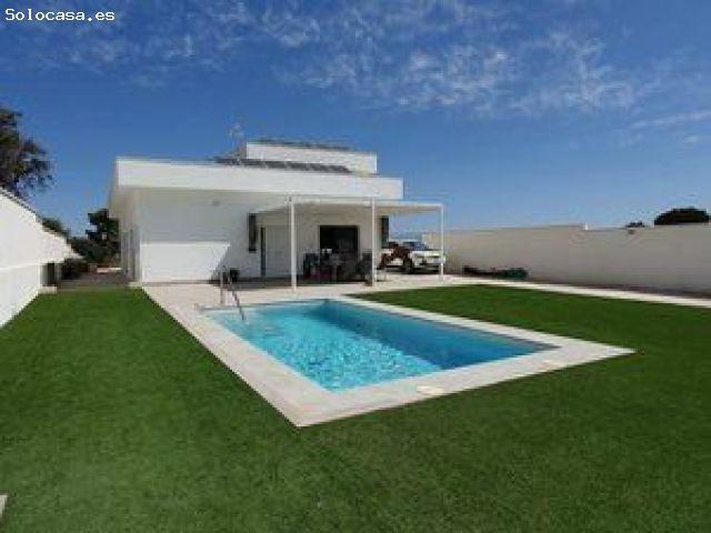 Chalet en Venta en Alhaurín de la Torre, Málaga