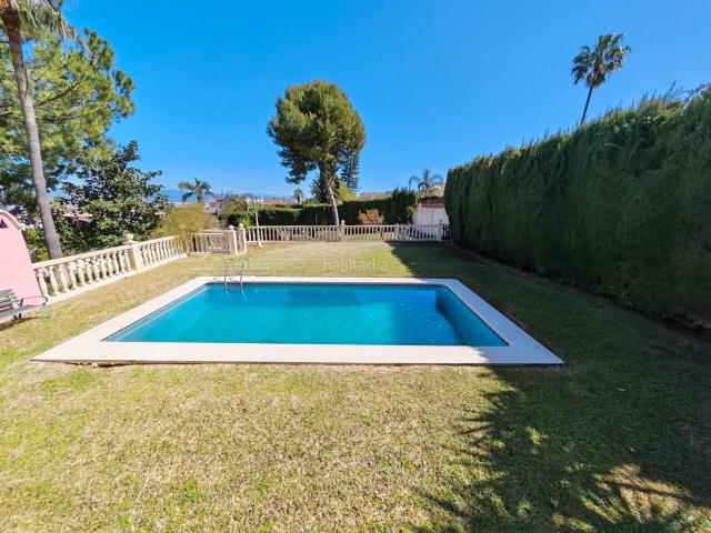 Chalet en venta en Alhaurín de la Torre, Manantiales Lagar Cortijo. Villa independiente en venta en Urbanización Manantiales, Alhaurín de la Torre. Chalets Alhaurín de la.