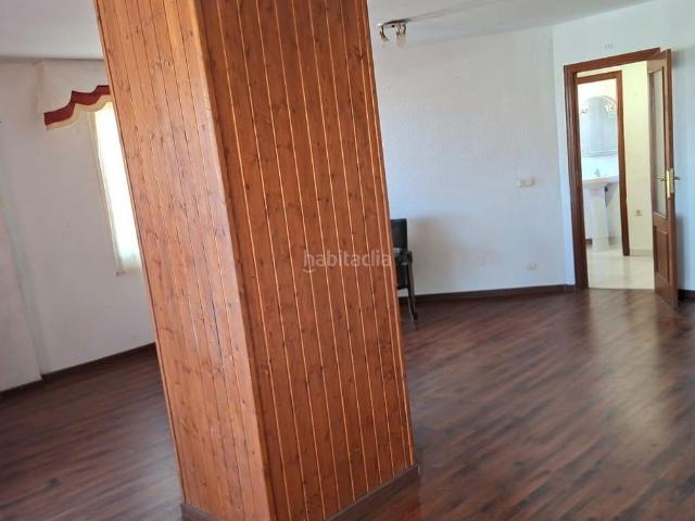 Chalet en venta en Alhaurín de la Torre, Manantiales Lagar Cortijo. Chalet pareado con gran potencial cerca de Málaga. Chalets Alhaurín de la.