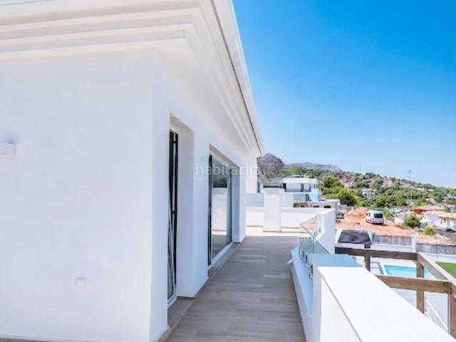 Chalet en venta en Alhaurín de la Torre, Pinos de Alhaurín. A la VENTA espectacular VILLA vanguardista a ESTRENAR en Pinos de Alhaurín Málaga. Chalets Alhaurín de la.