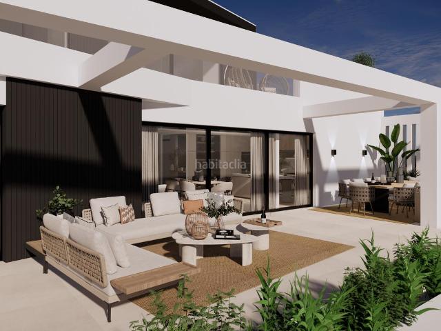 Chalet en venta en Alhaurín de la Torre, Pinos de Alhaurín. ENTREGA INMEDIATA. Exclusiva Villa de lujo con magníficas vistas. Elegancia y confort rodeada de naturaleza. Chalets Alhaurín de la.