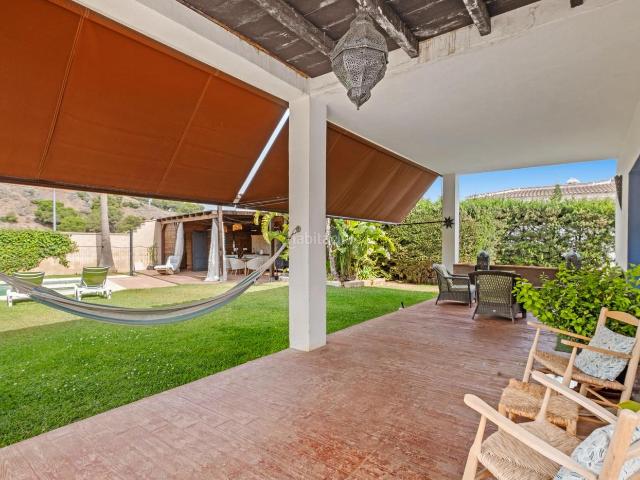 Chalet en venta en Alhaurín de la Torre, Pinos de Alhaurín. Exclusivo Chalet Independiente en Pinos de Alhaurín Espacio, Confort y Privacidad en una Sola Planta. Chalets Alhaurín de la.