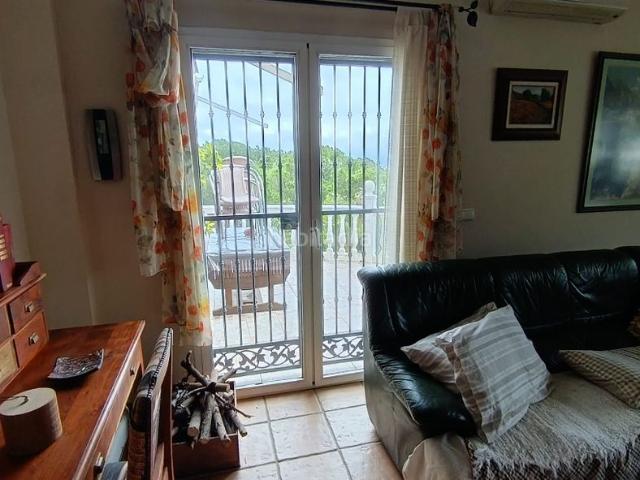 Chalet en venta en Alhaurín de la Torre, Pinos de Alhaurín. Villa independiente en venta en Alhaurín de la Torre. Chalets Alhaurín de la.