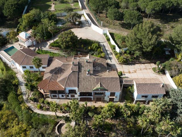 Chalet en venta en Alhaurín el Grande, Centro. Chalets Alhaurín el.