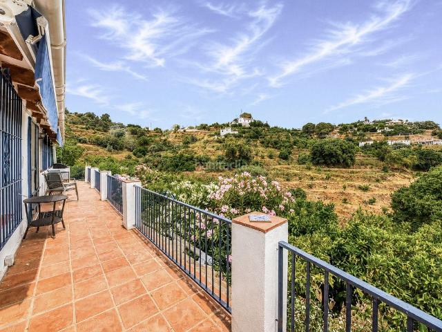 Chalet en venta en Alhaurín el Grande, Centro. Chalets Alhaurín el.