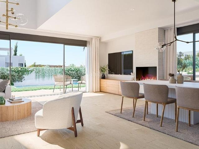 Chalet en venta en Alicante, Cabo de las Huertas. Chalet de obra nueva junto al Mediterráneo en Cabo de las Huertas, Alicante. Chalets.
