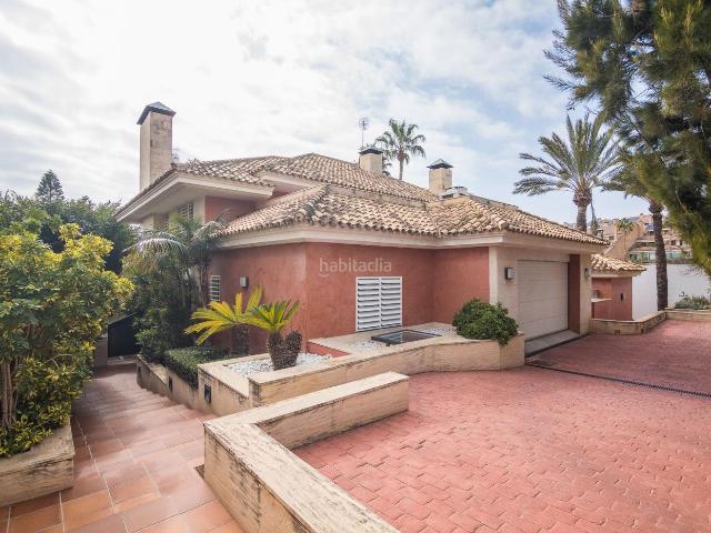 Chalet en venta en Alicante, Cabo de las Huertas. CHALET INDEPENDIENTE EN PLAYA SAN JUAN. Chalets.