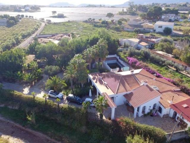 Chalet en venta en Alicante, Cañada del fenollar