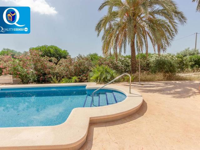 Chalet en venta en Alicante, Cañada del Fenollar. Chalet en venta en Cañada del Fenollar, 6 dormitorios. Chalets.