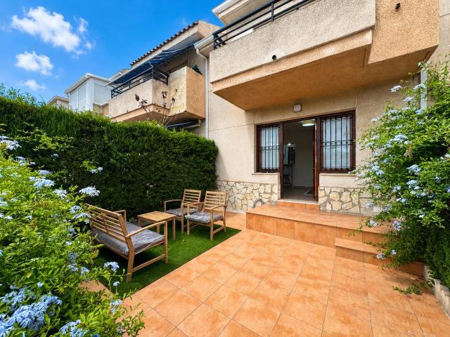 Chalet en venta en Alicante Alicante