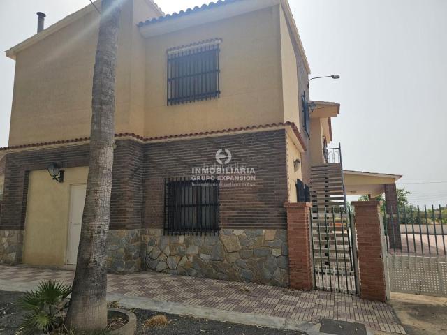 Chalet en venta en Alicante, Babel. Espectacular Chalet de lujo y con ganadería con 18.500 m2 de finca. Chalets.