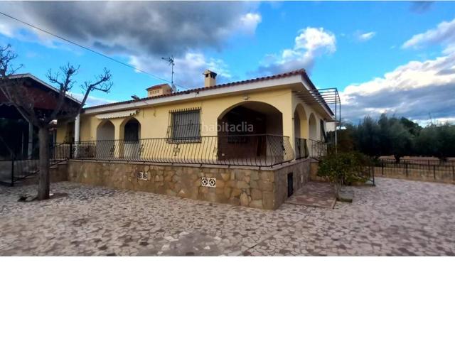 Chalet en venta en Alicante, Moralet. CHALET BOQUERESMORALET 284 M2 5 HABS PISCINA PARCELA 2261 M2 URBANO. Chalets.