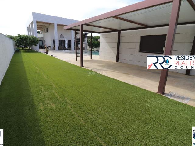 Chalet en venta en Aljaraque, Dehesa Monacilla. ? Magnifica y espectacular vivienda en La Monacilla ? ? Junto a dos campos de golf ? A solo 10 km de la playa. Chalets.