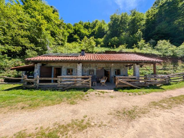 Chalet en venta en Aller. CABAÑA REGISTRADA COMO VIVIENDA FELECHOSA, ALLER. ASTURIAS. Chalets.