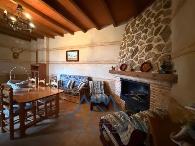 Chalet en venta en Almagro. Casa Chalet independiente en venta en Almagro. Chalets.