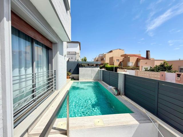 Chalet en venta en Almería, Nueva Almería Cortijo Grande Vega de Acá. La casa perfecta. Chalets.