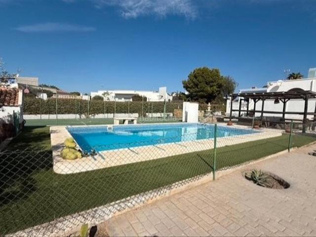 Chalet en venta en Almería, Retamar. chalet en Retamar. Chalets.