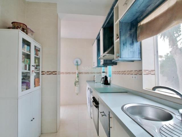 Chalet en venta en Almería, Retamar. CHALET EN RETAMAR. 3D, 2B, GARAJE, PISCINA COMUNITARIA. Chalets.