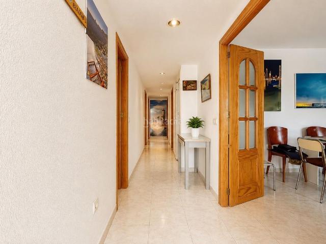 Chalet en venta en Almería, Retamar. Espléndido Chalet en Retamar, Almería Oportunidad Única por 459.000. Chalets.
