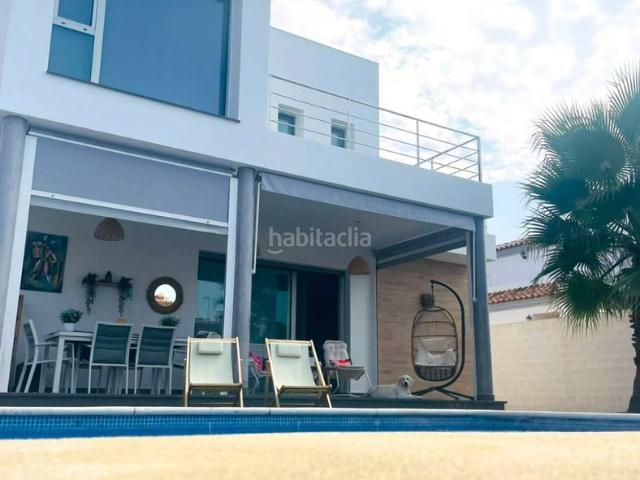 Chalet en venta en Almonte, Caño Guerrero. Chalet en venta en Sector Retama, 4 dormitorios. Chalets.