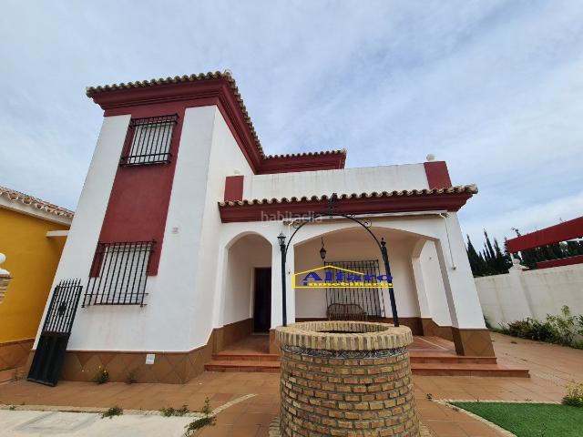 Chalet en venta en Almonte, Centro Torre de la Higuera. Chalet en venta en Flamero Interior Sector E, 4 dormitorios. Chalets.