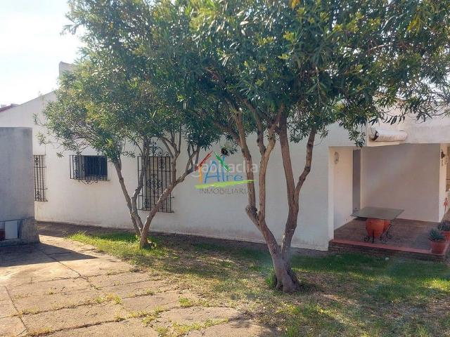 Chalet en venta en Almonte, Centro Torre de la Higuera. Chalet en venta en Sector Dehesa de las Marismillas, 5 dormitorios. Chalets.