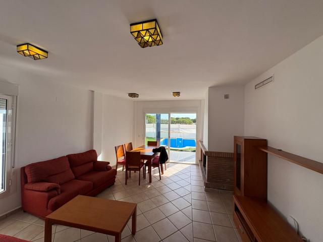 Chalet en venta en Almonte, Coto. CHALET AISLADO CERCA DE PLAYA MATALASCAÑAS. Chalets.