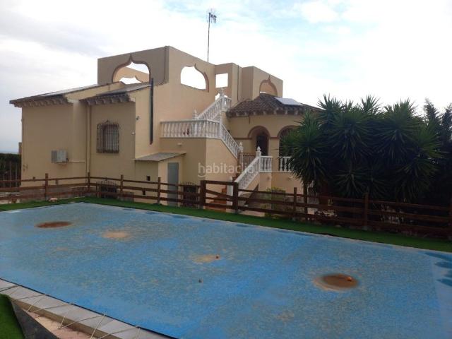 Chalet en venta en Almoradí. Chalet Lomas de la Juliana Almoradi. Chalets.