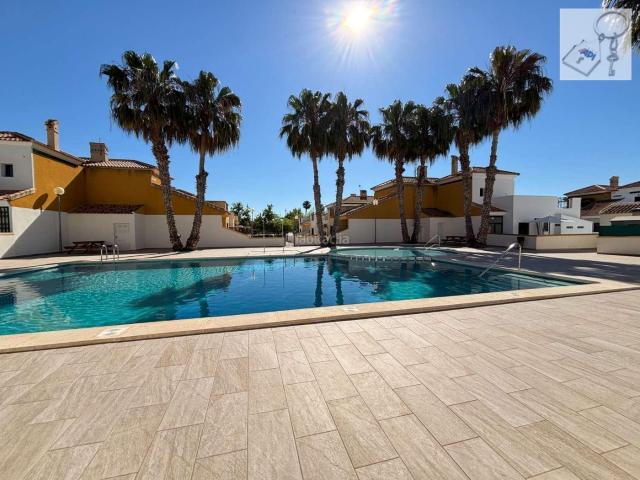 Chalet en venta en Almoradí. Chalets.
