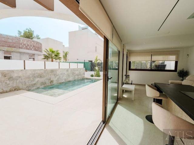 Chalet en venta en Almoradí. AlmoradiVilla. Chalets.