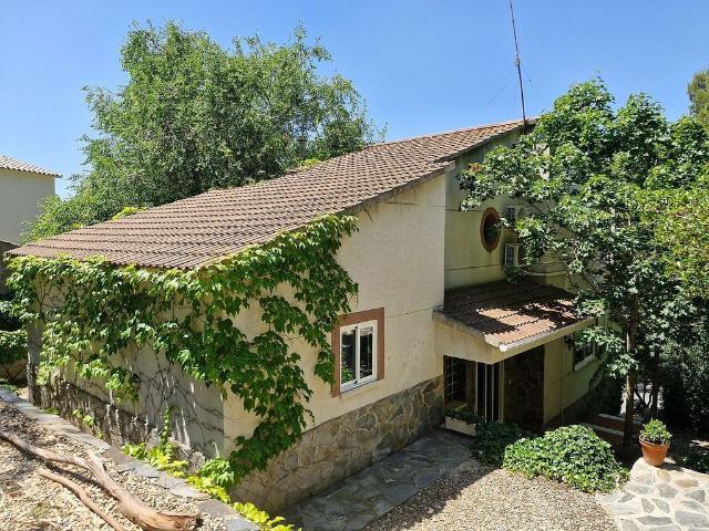 Chalet en venta en Almoster, de 102 m² 4 habitaciones por 330.000