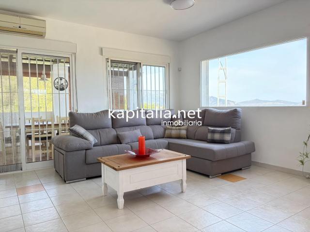 Chalet en venta en Almudaina. Chalet a la venta en Almudaina. Chalets.