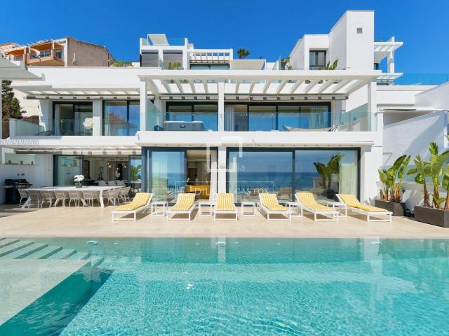 Chalet en venta en Almuñécar, Velilla Velilla Taramay. Villa Riviera, la villa más exclusiva de Almuñécar en venta en Granada. Chalets.