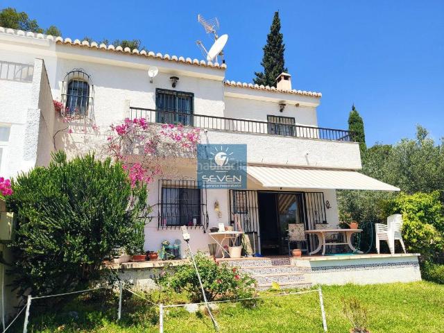 Chalet en venta en Almuñécar, Las Palomas. Pareado en venta en Urbanización Las Palomas, 3 dormitorios. Chalets.