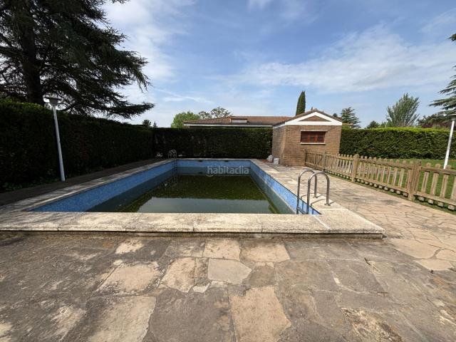 Chalet en venta en Alpicat. casa en la Cerdera Alpicat. Chalets.