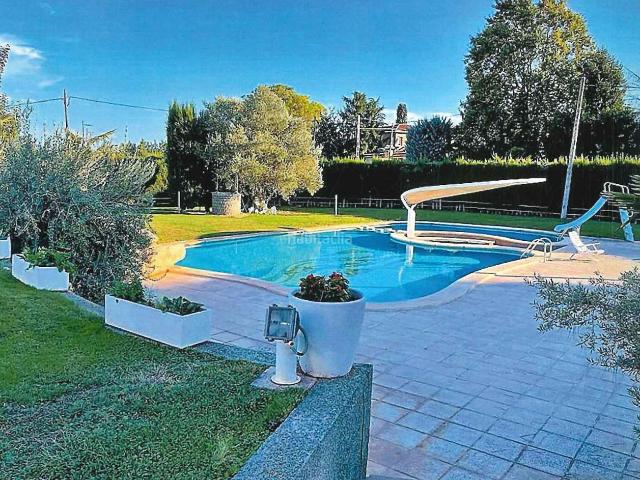 Chalet en venta en Alpicat. Magnífico chalet. Chalets.