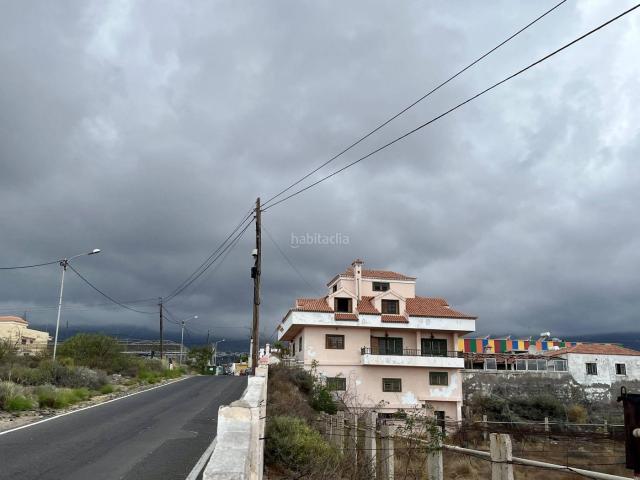 Chalet en venta en Arafo. Chalet con finca en Arafo, Tenerife. Chalets.