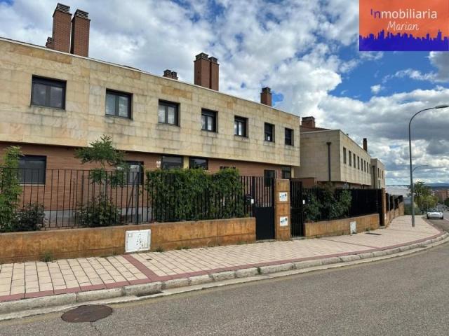 Chalet en venta en Aranda de Duero