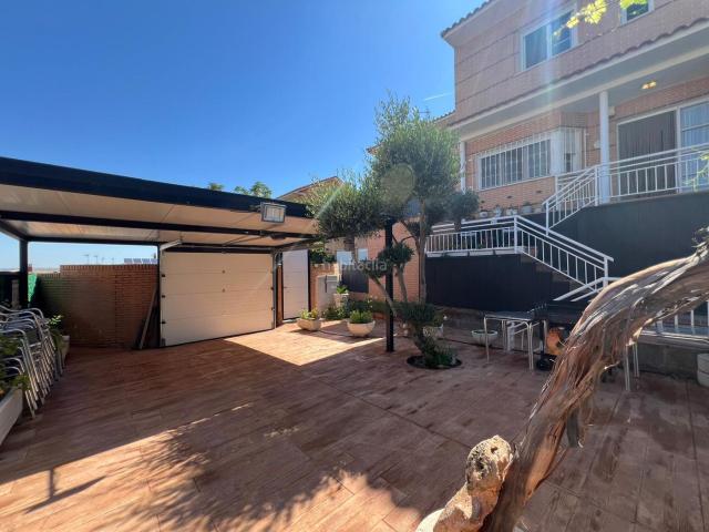 Chalet en venta en Aranjuez, Nuevo Aranjuez Ciudad de las Artes. CHALET INDEPENDIENTE EN LAS ARTES. Chalets.