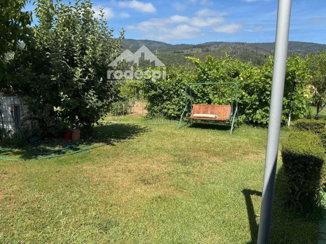 Chalet en venta en Arbo. Arbo. Chalets.