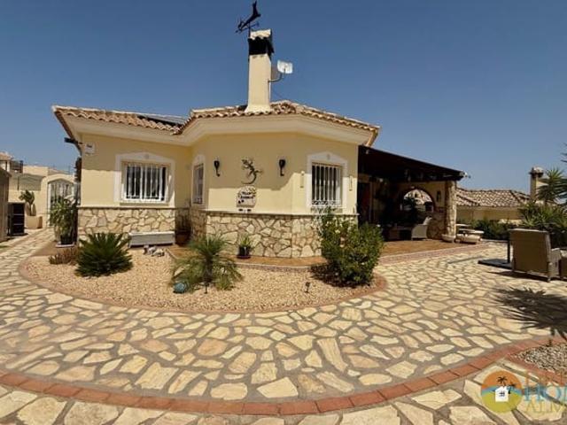 Chalet en venta en Arboleas, Almería