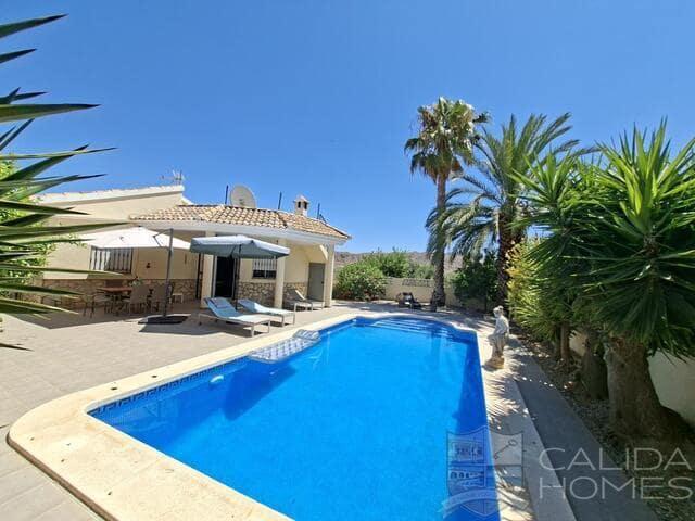 Chalet en venta en Arboleas, Almería