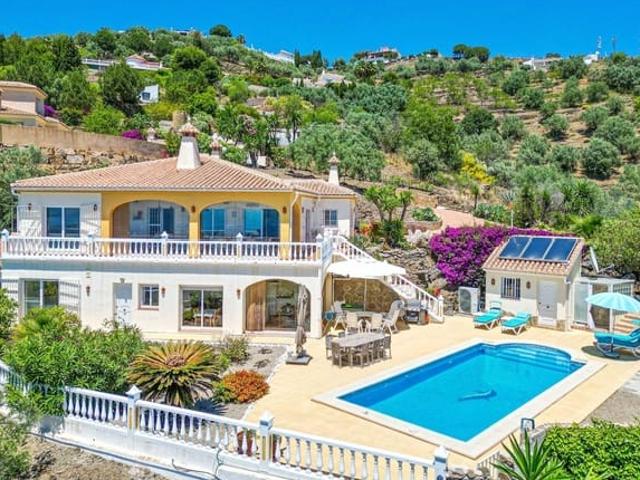 Chalet en venta en Arenas, Málaga Costa del Sol