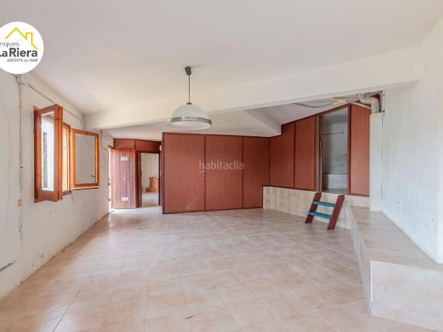 Chalet en venta en Arenys de Mar, Urbanitzacions. CASA A TRES VIENTOS CON ORIENTACIÓN INMEJORABLE. Chalets Arenys de.