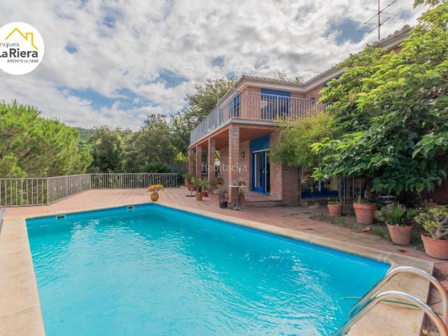 Chalet en venta en Arenys de Mar, Zona alta. ESPECTACULAR TORRE A CUATRO VIENTOS CON PISCINA. Chalets Arenys de.