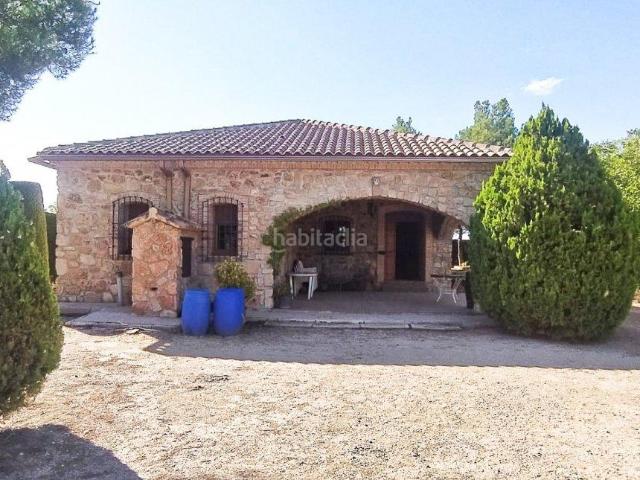 Chalet en venta en Argamasilla de Alba. Chalet en venta con 2.849m2 de superficie en la Ctra de la Alavesa. Chalets Argamasilla de.