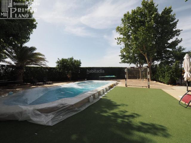 Chalet en venta en Argamasilla de Alba. Encantador Chalet de Un Dormitorio con Piscina en Argamasilla de Alba. AGUA EL PANTANO. Chalets Argamasilla de.