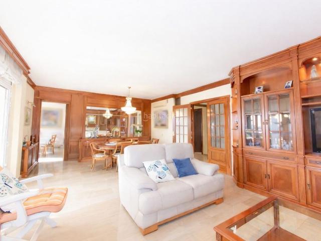 Chalet en venta en Argentona, Nucli Urbà. Impressionant Xalet amb piscina. Chalets.