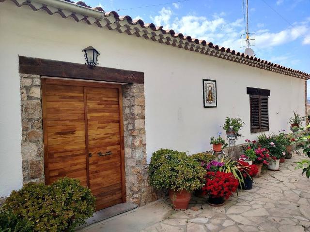 Chalet en venta en Argentona, de 320 m² 6 habitaciones por 470.000